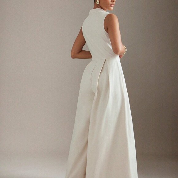 Apricot Elegant Women's Extreme Wide Leg Zip Front Sleeveless Jumpsuit - Picture 4 of 5